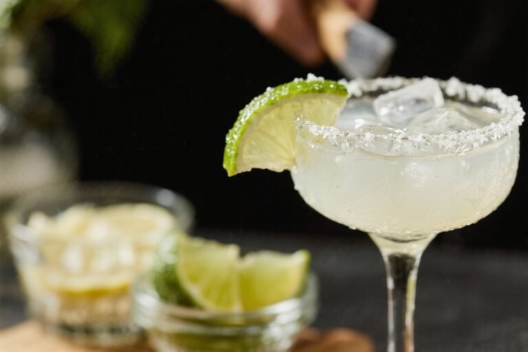 Best Margarita Recipe on the Rocks: The Ultimate Guide to Perfection